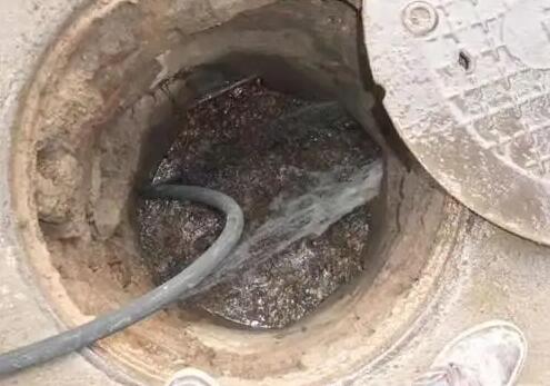 化粪池多久清理一次呢?农村化粪池怎么选址?